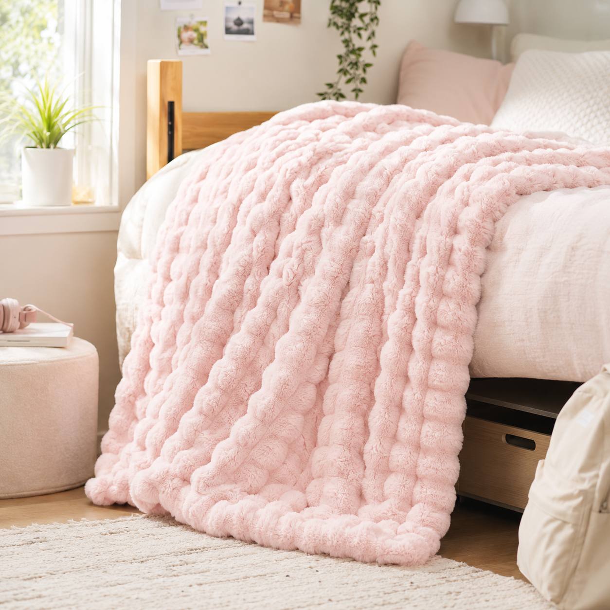 Soft Pink Fleece Throw Blanket